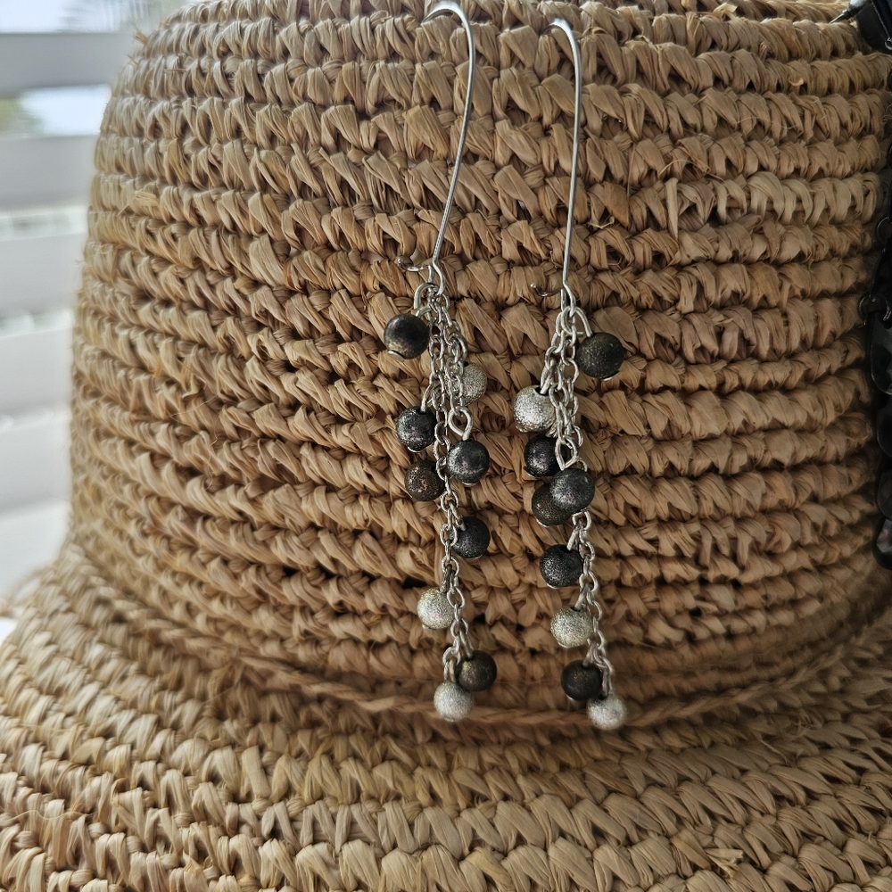 3 pairs of earrings - Picture 5 of 8
